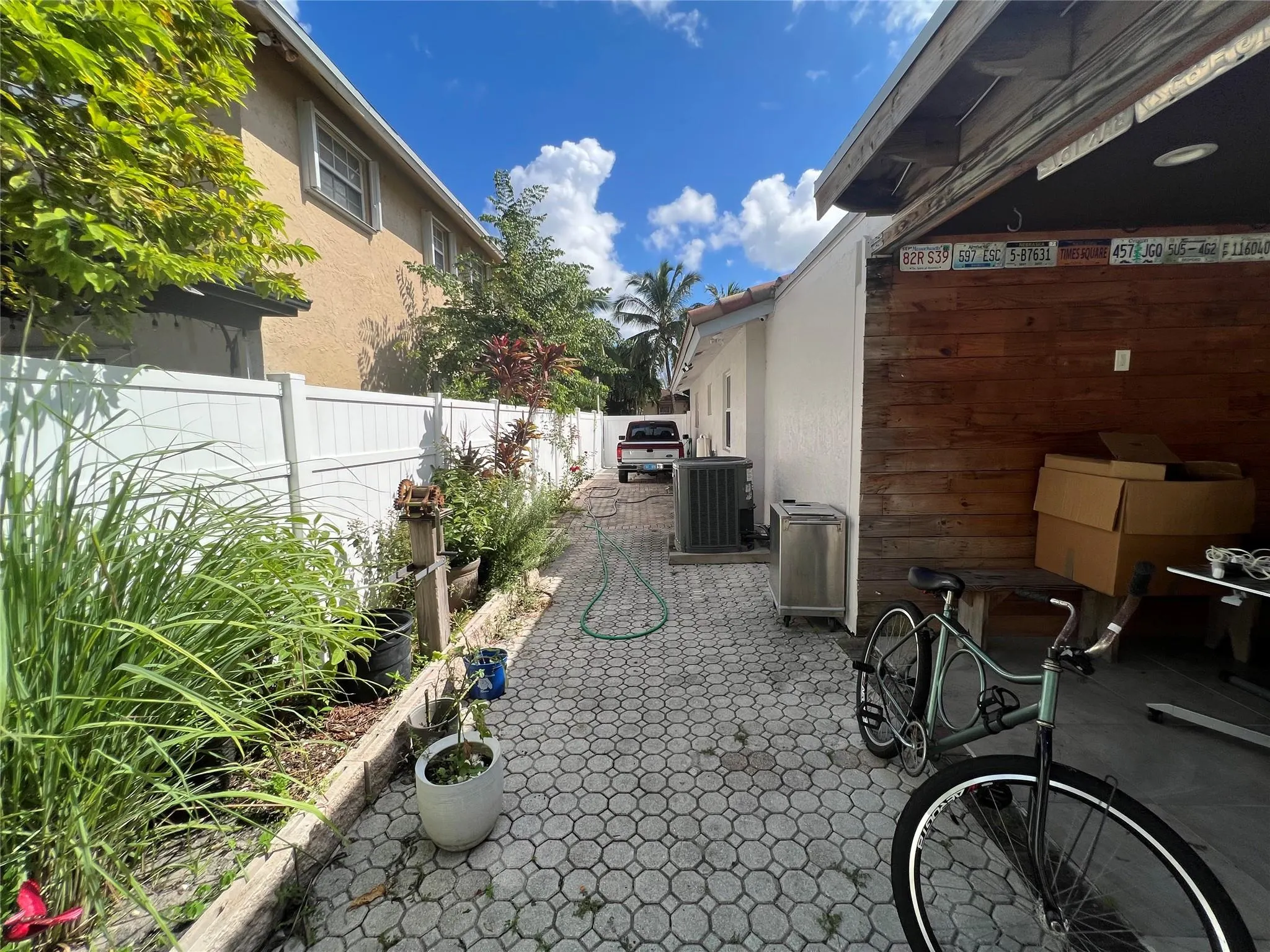 115 SW 34TH