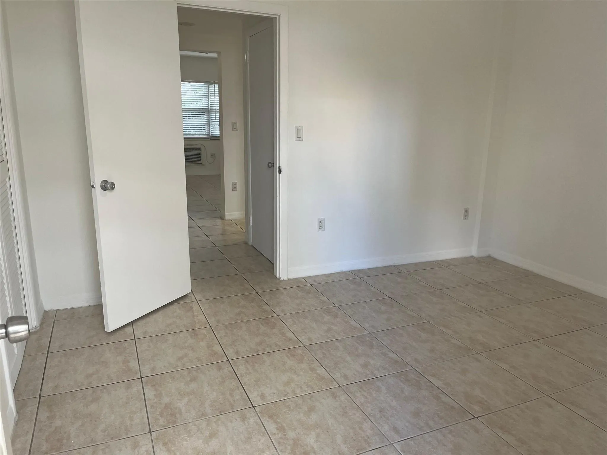 2001 S Ocean Dr, #1