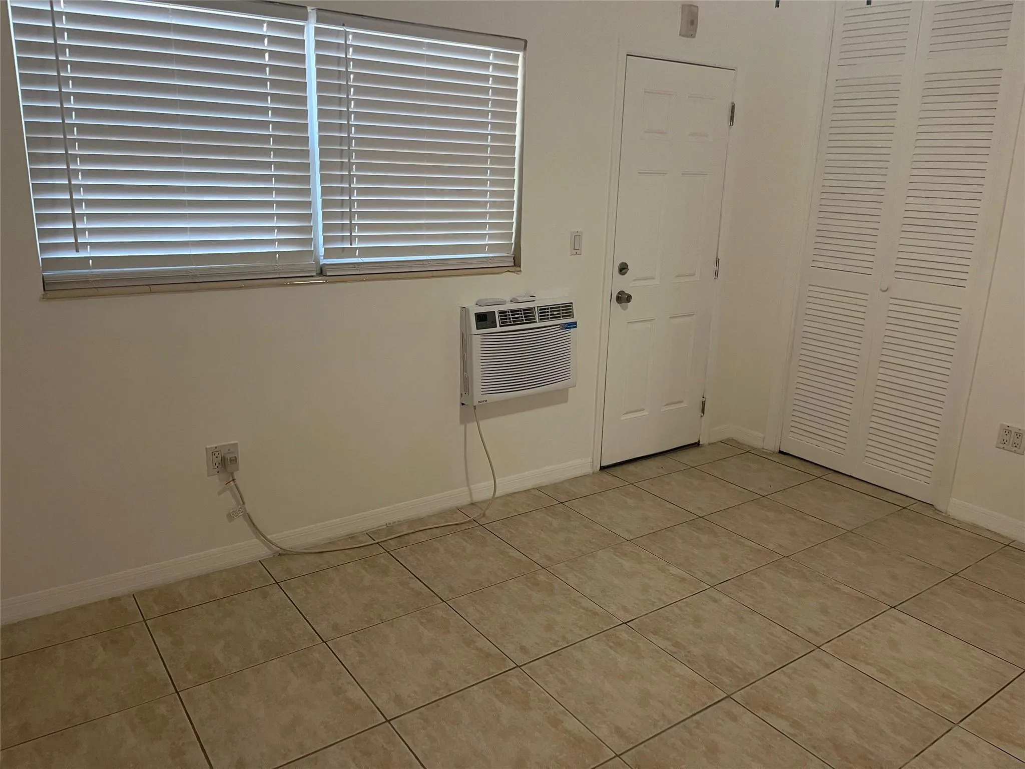 2001 S Ocean Dr, #1
