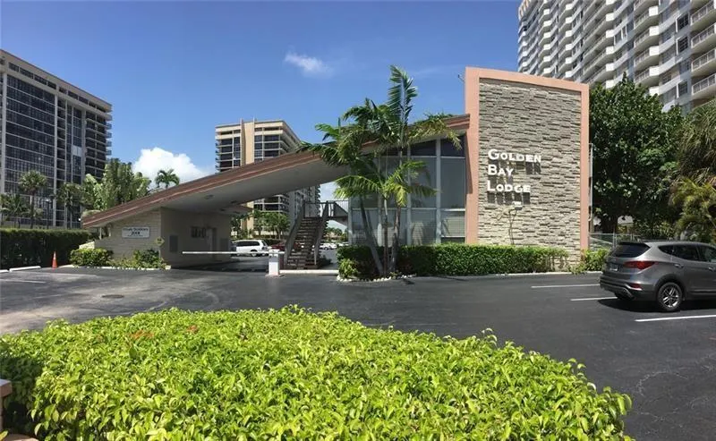 2001 S Ocean Dr, #1