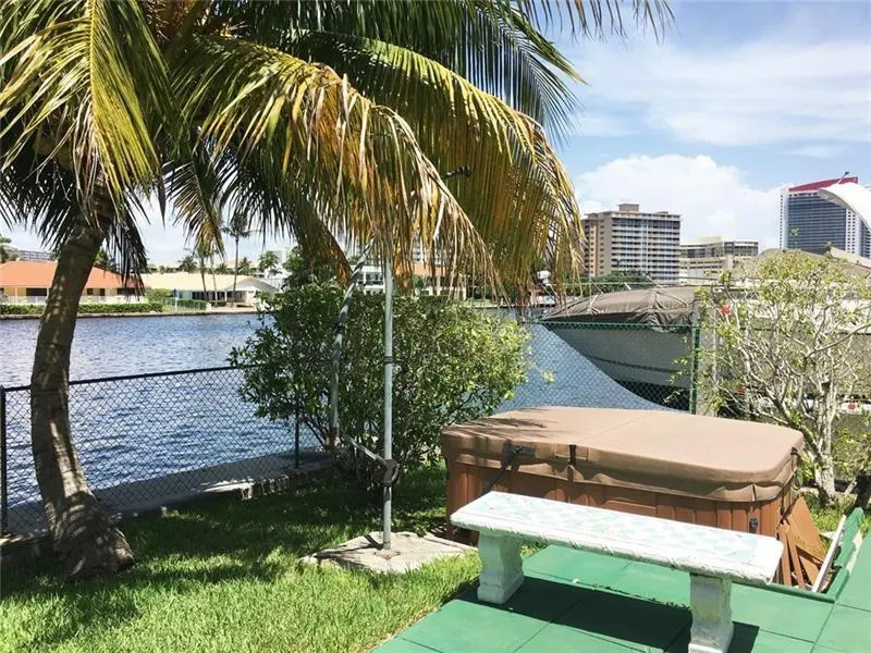 2001 S Ocean Dr, #1