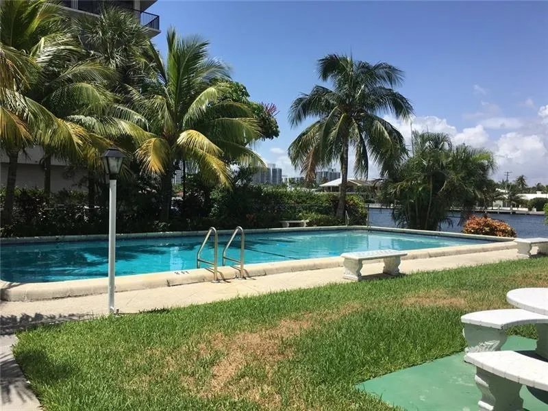 2001 S Ocean Dr, #1