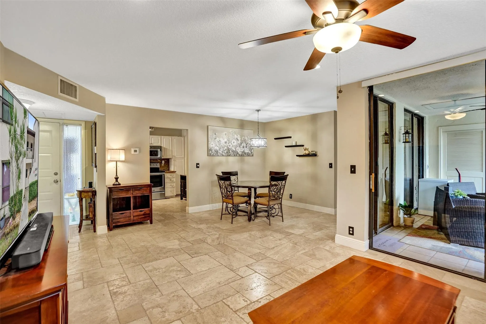 2518 Carambola Circle N, #1813