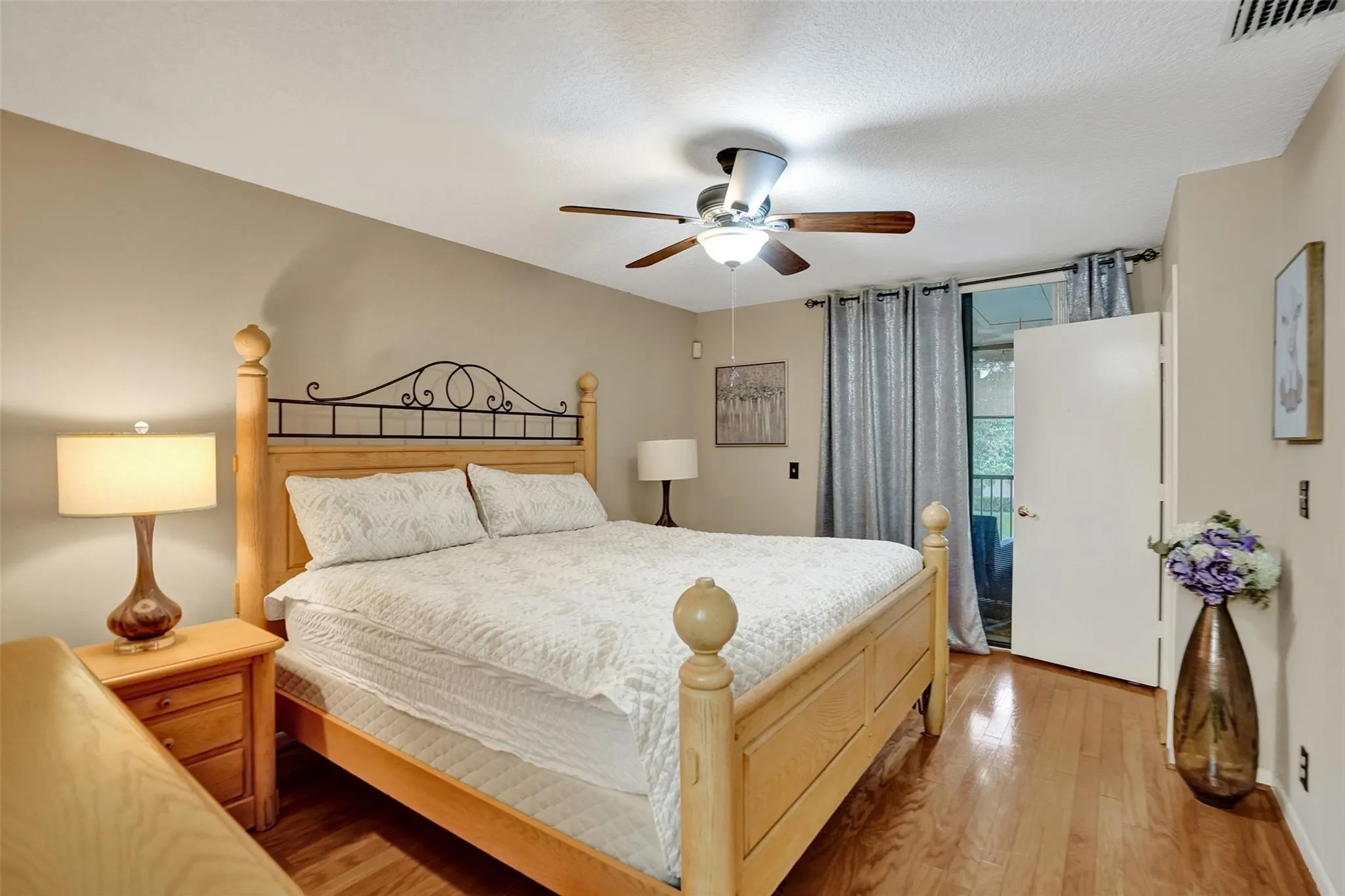 2518 Carambola Circle N, #1813