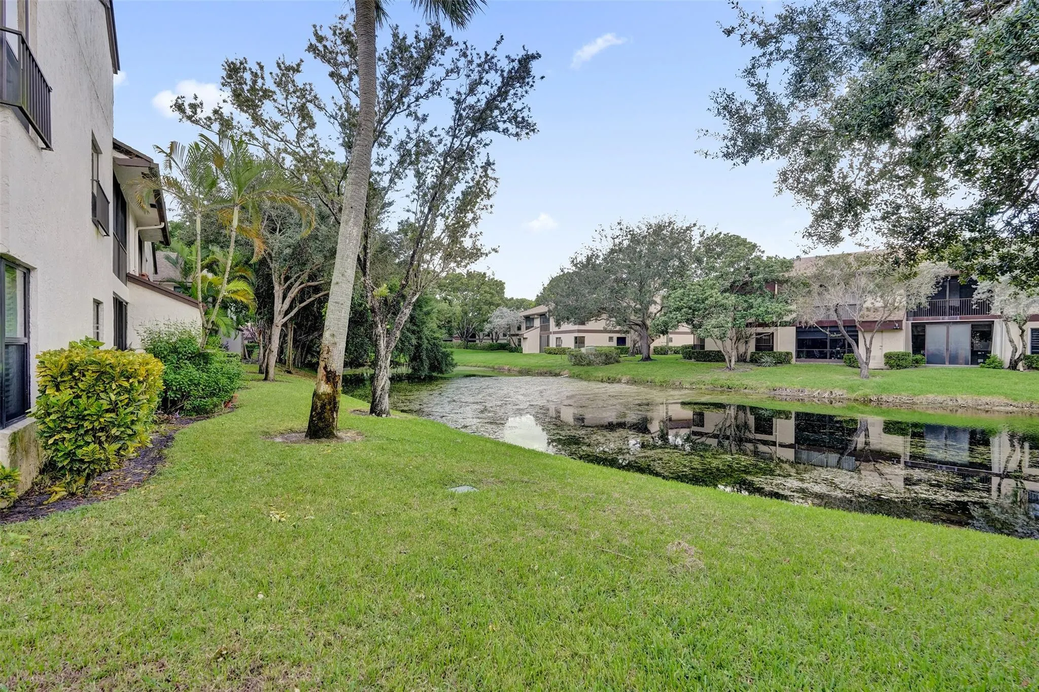 2518 Carambola Circle N, #1813