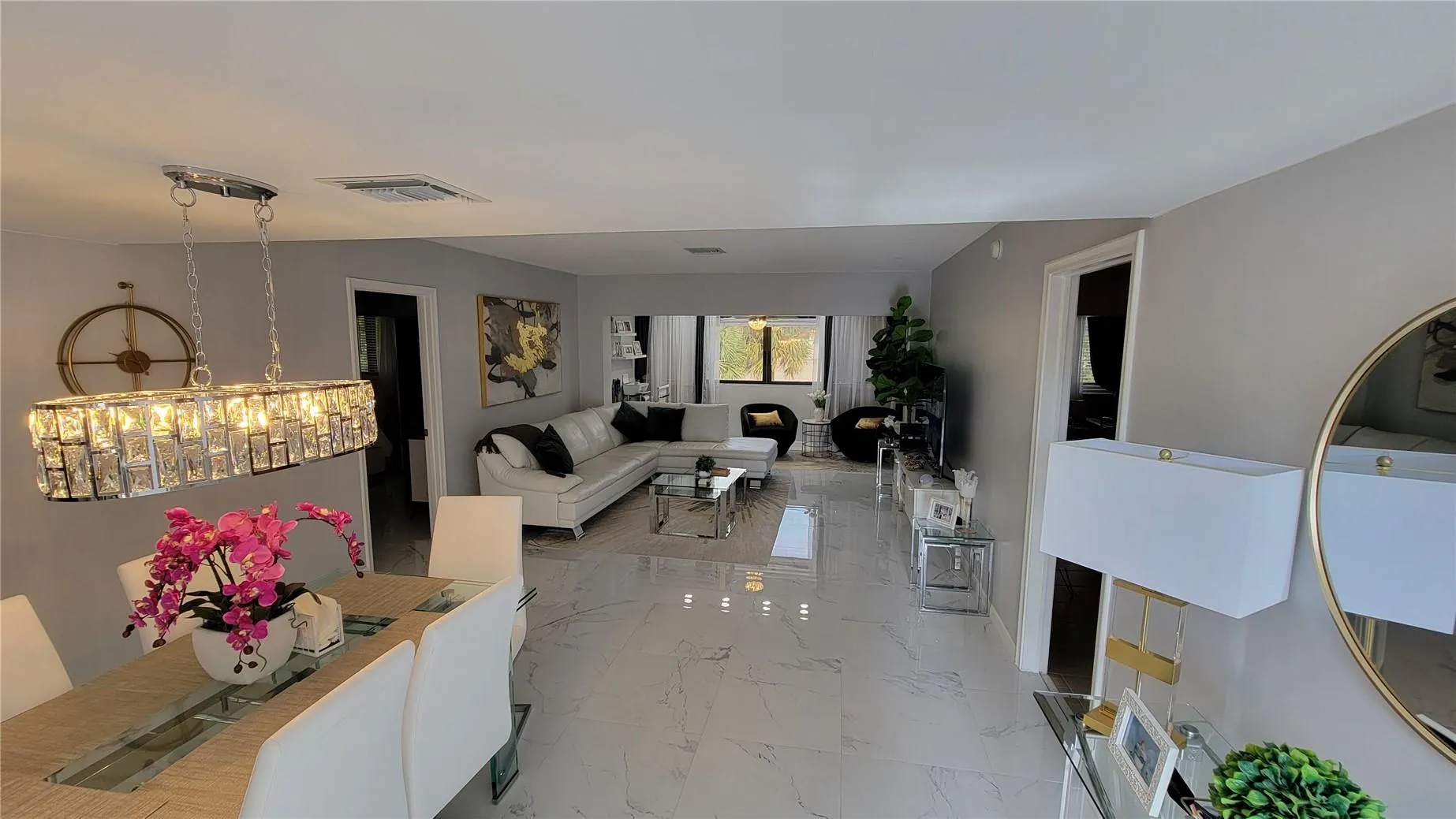 1801 Presidential Way, #D202
