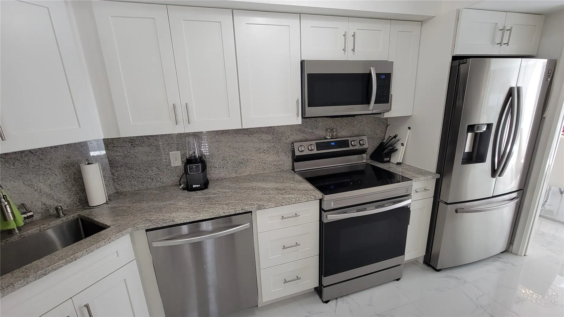 1801 Presidential Way, #D202