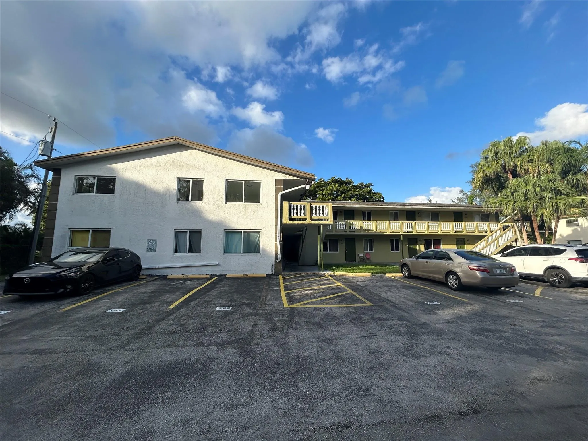 6601 SW 46th St, #204