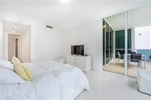 18101 Collins Ave, #1604