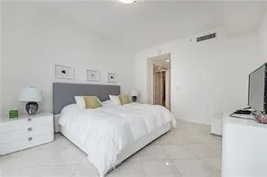 18101 Collins Ave, #1604