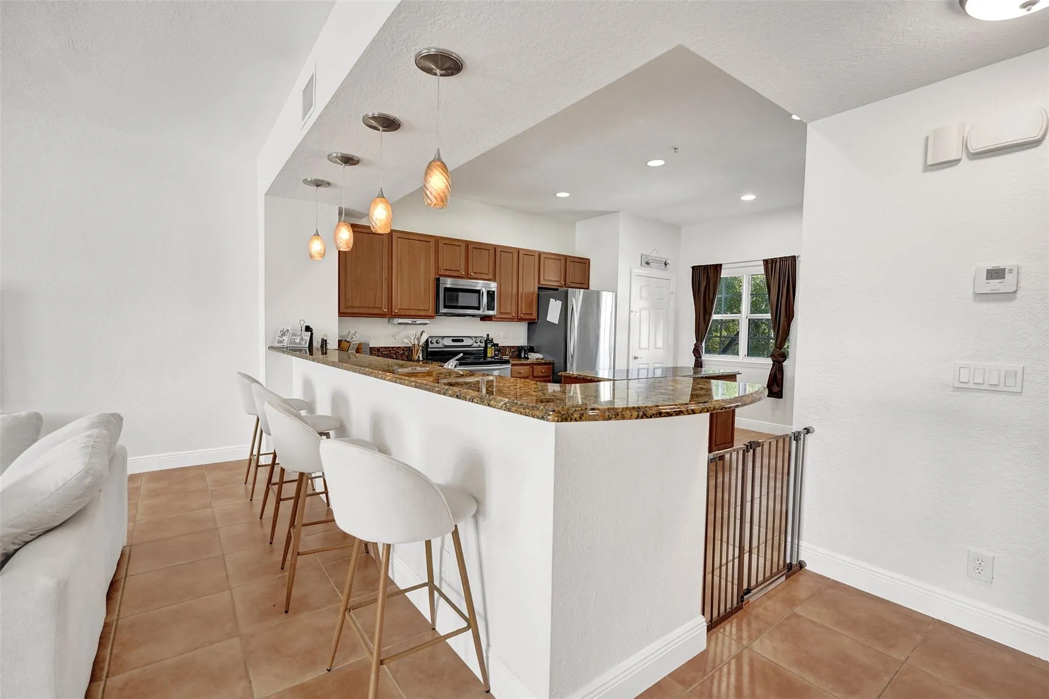 228 SW 6th Ct