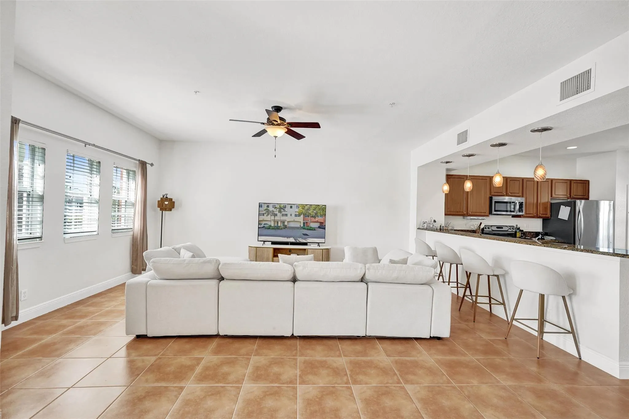 228 SW 6th Ct