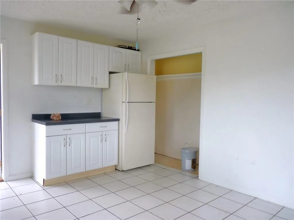 1721 NE 9th St, #5