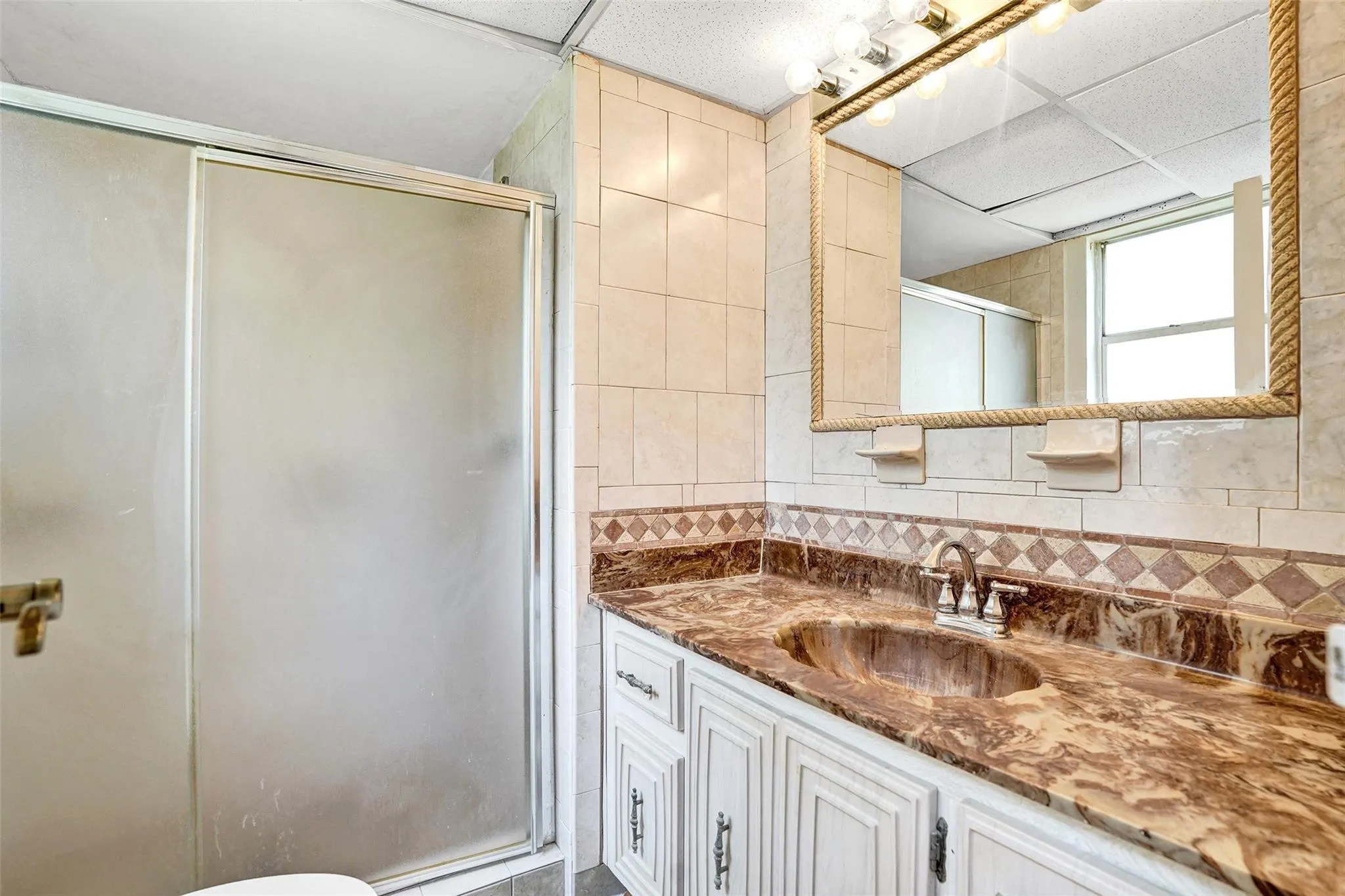 2801 Somerset Dr, #101
