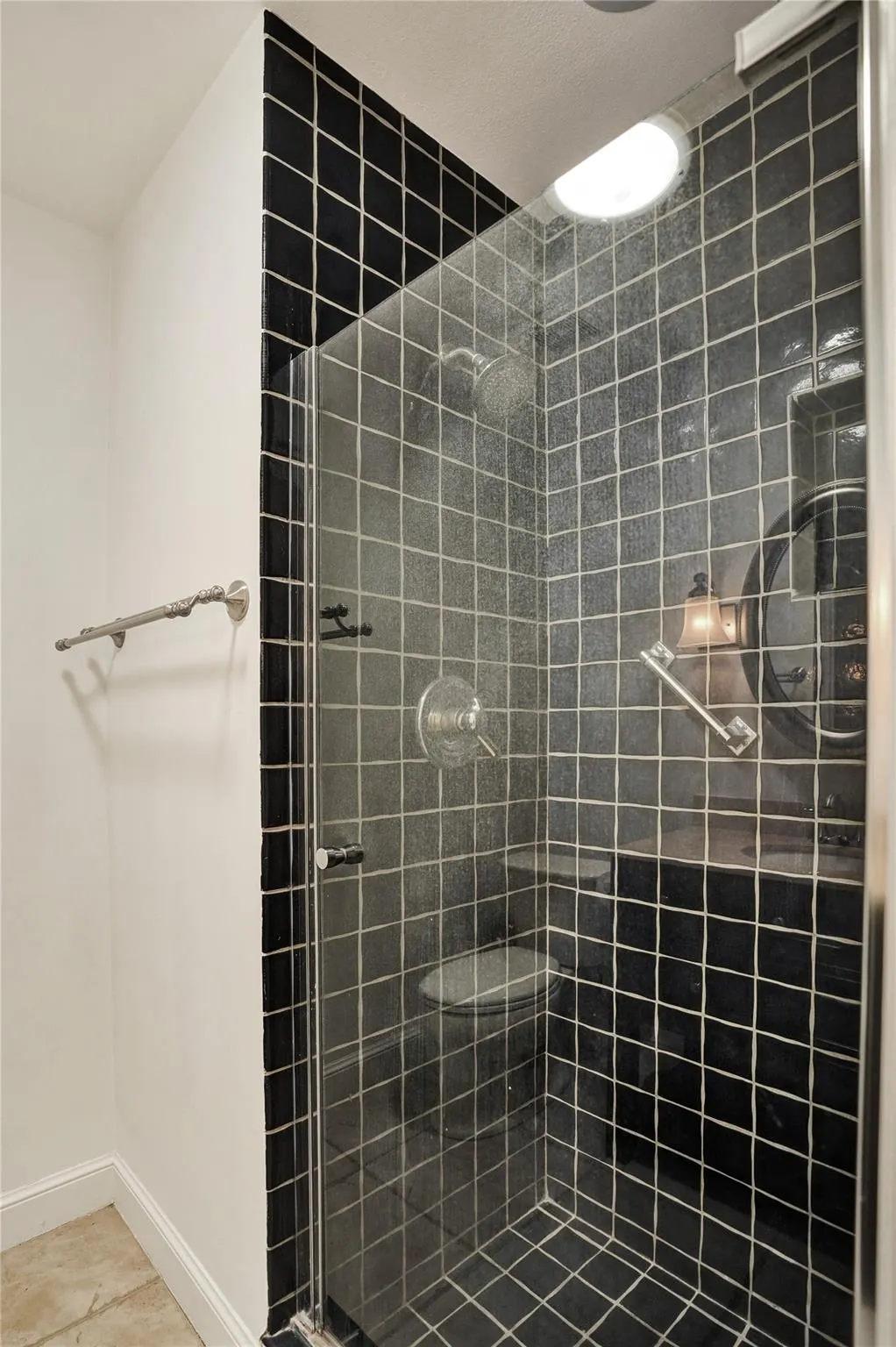 3578 Commodore Cir