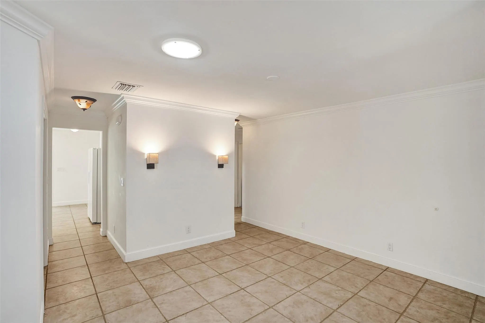 3578 Commodore Cir