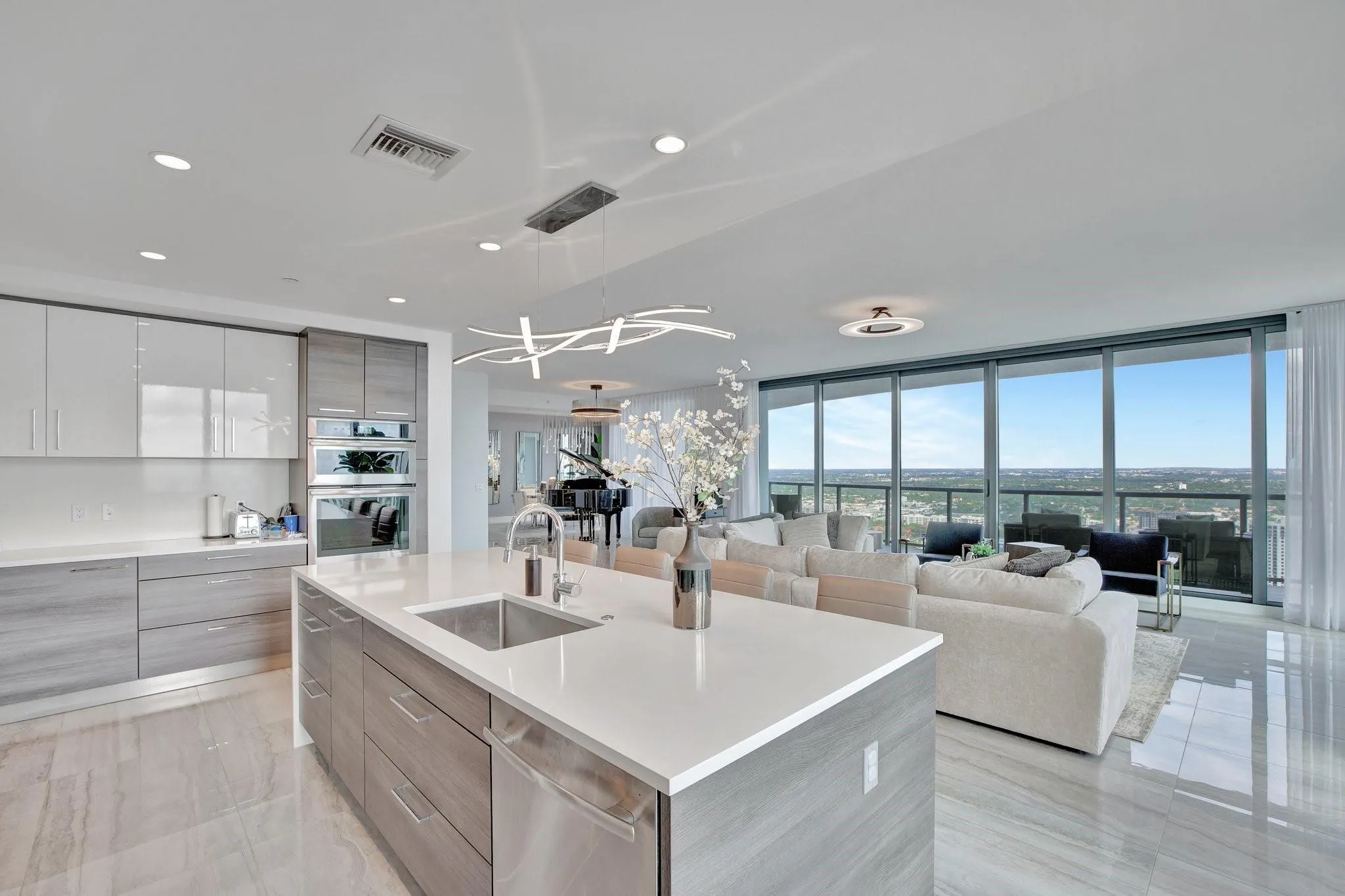100 E Las Olas Blvd, #4301
