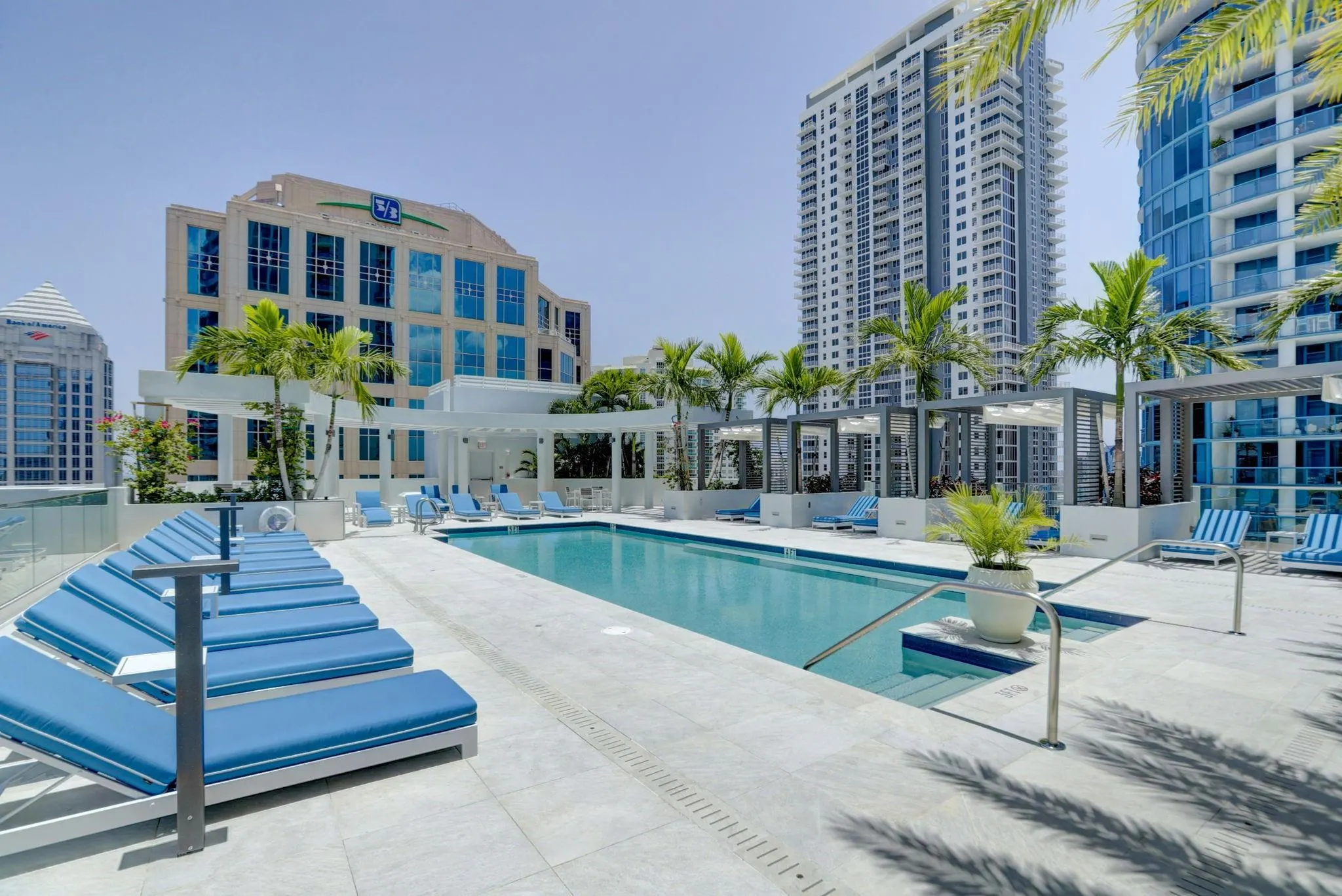 100 E Las Olas Blvd, #4301