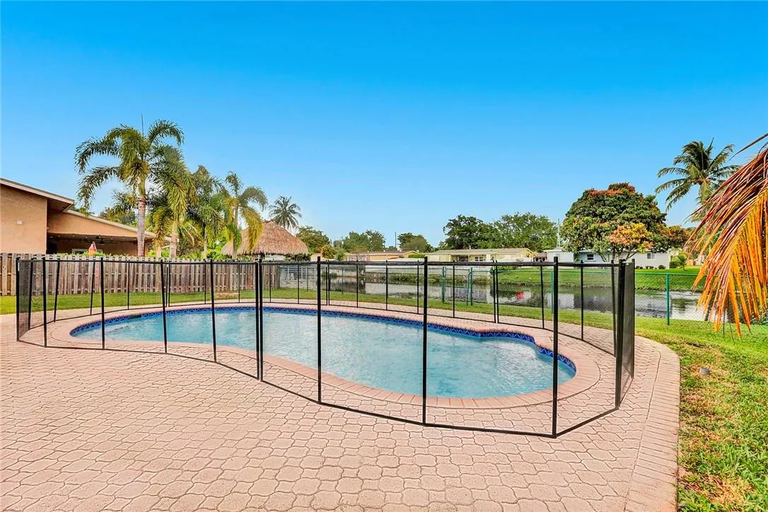 5170 SW 89th Ter