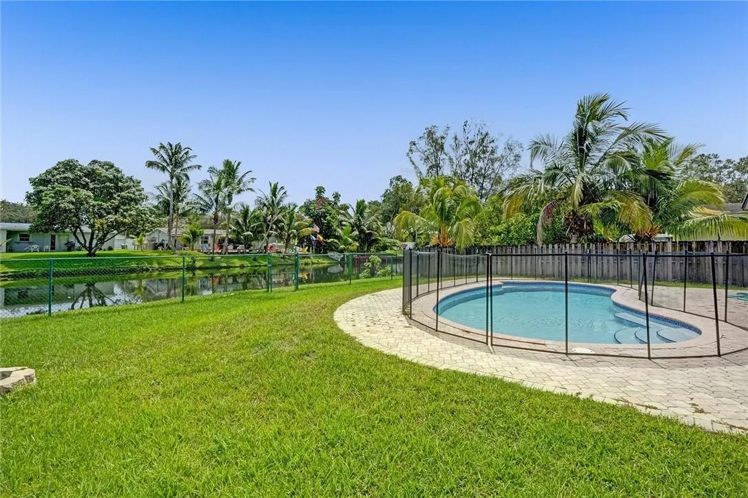5170 SW 89th Ter