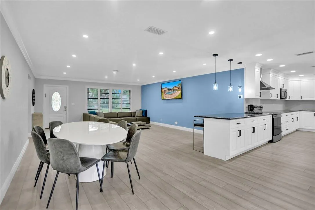 5170 SW 89th Ter