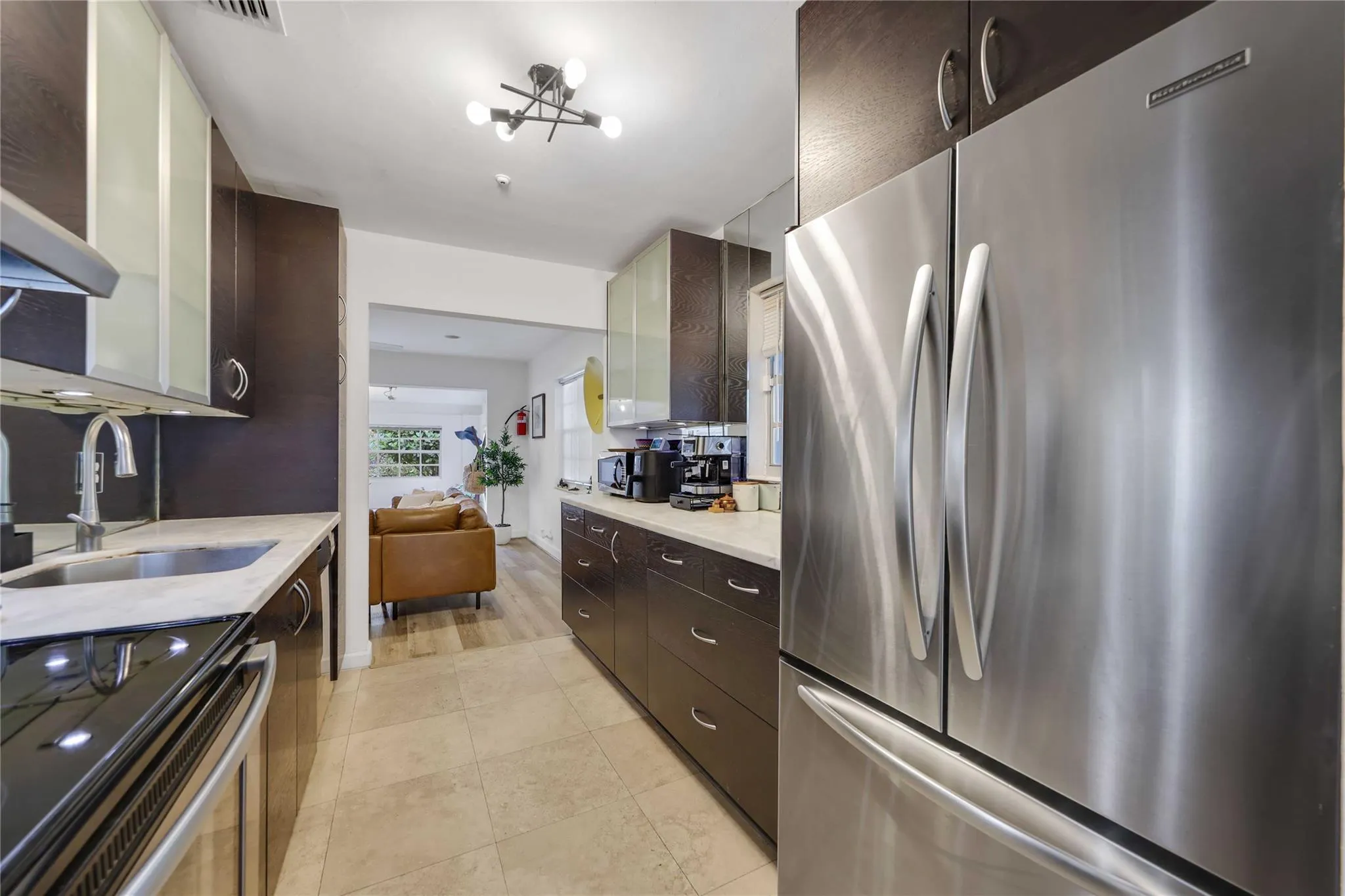 421 SW 12th Ct