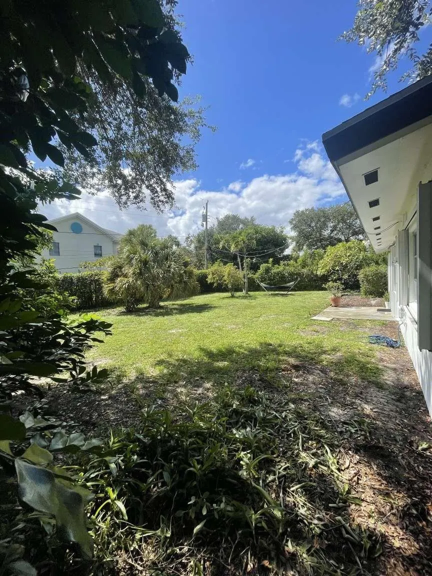 817 Buttonwood Rd