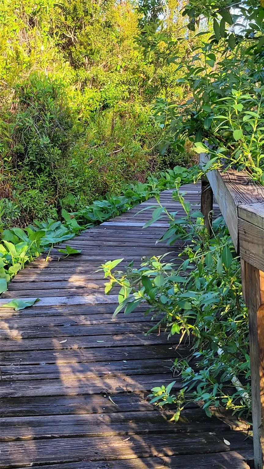 5748 SE Riverboat Dr