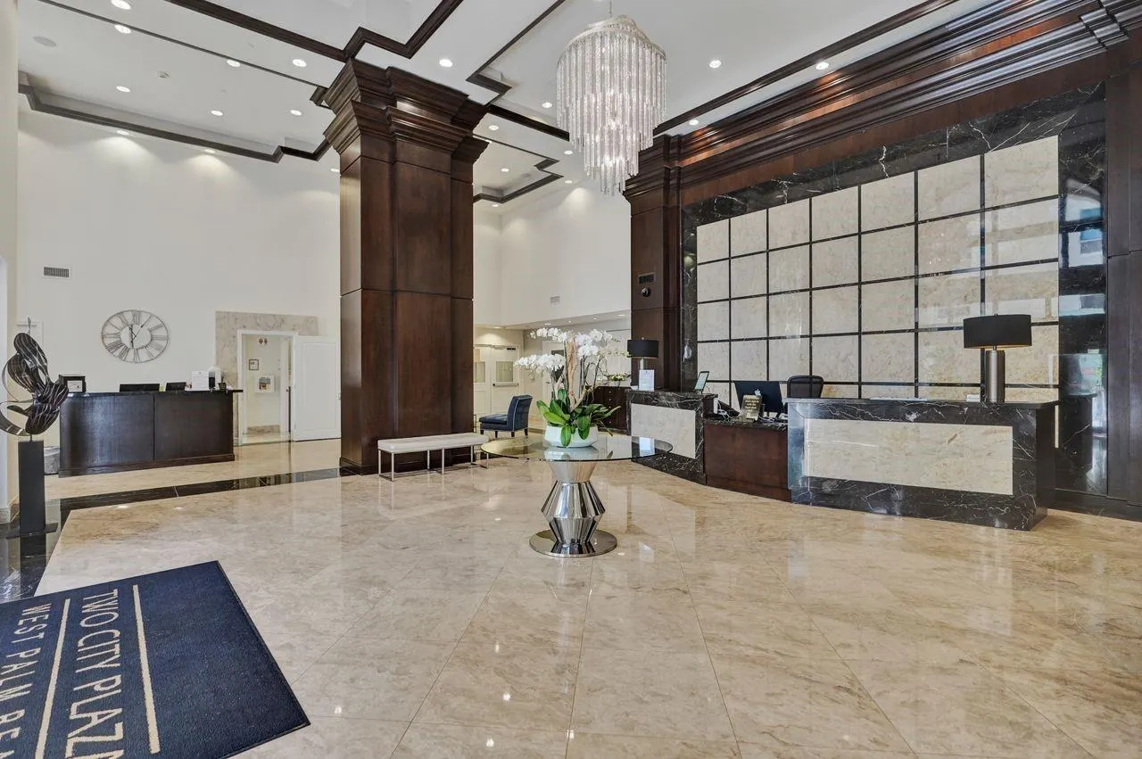 701 S Olive Avenue, #1214