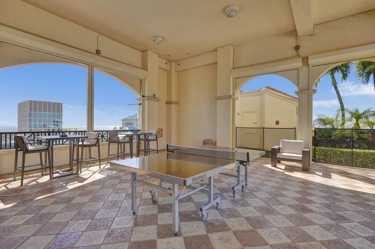 701 S Olive Avenue, #1214