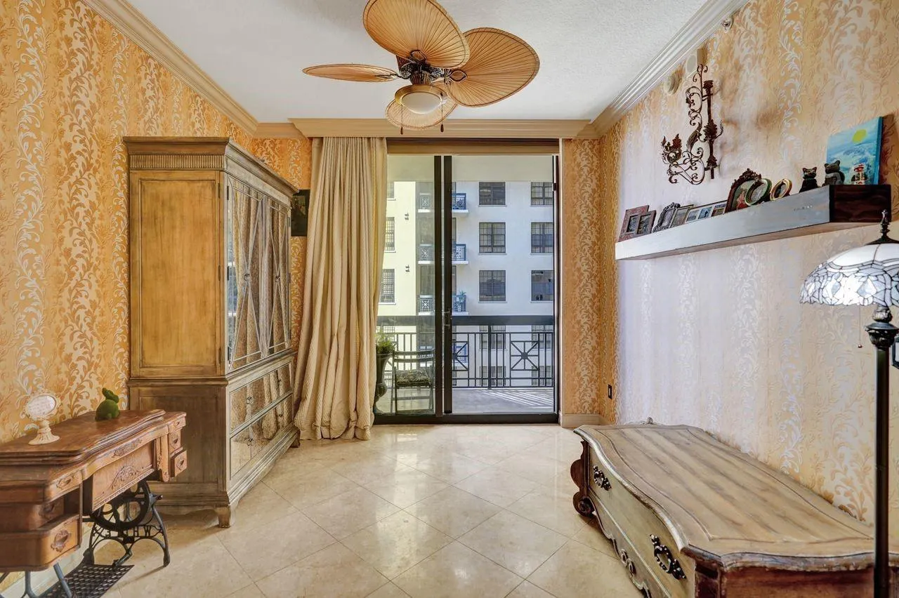 701 S Olive Avenue, #1214