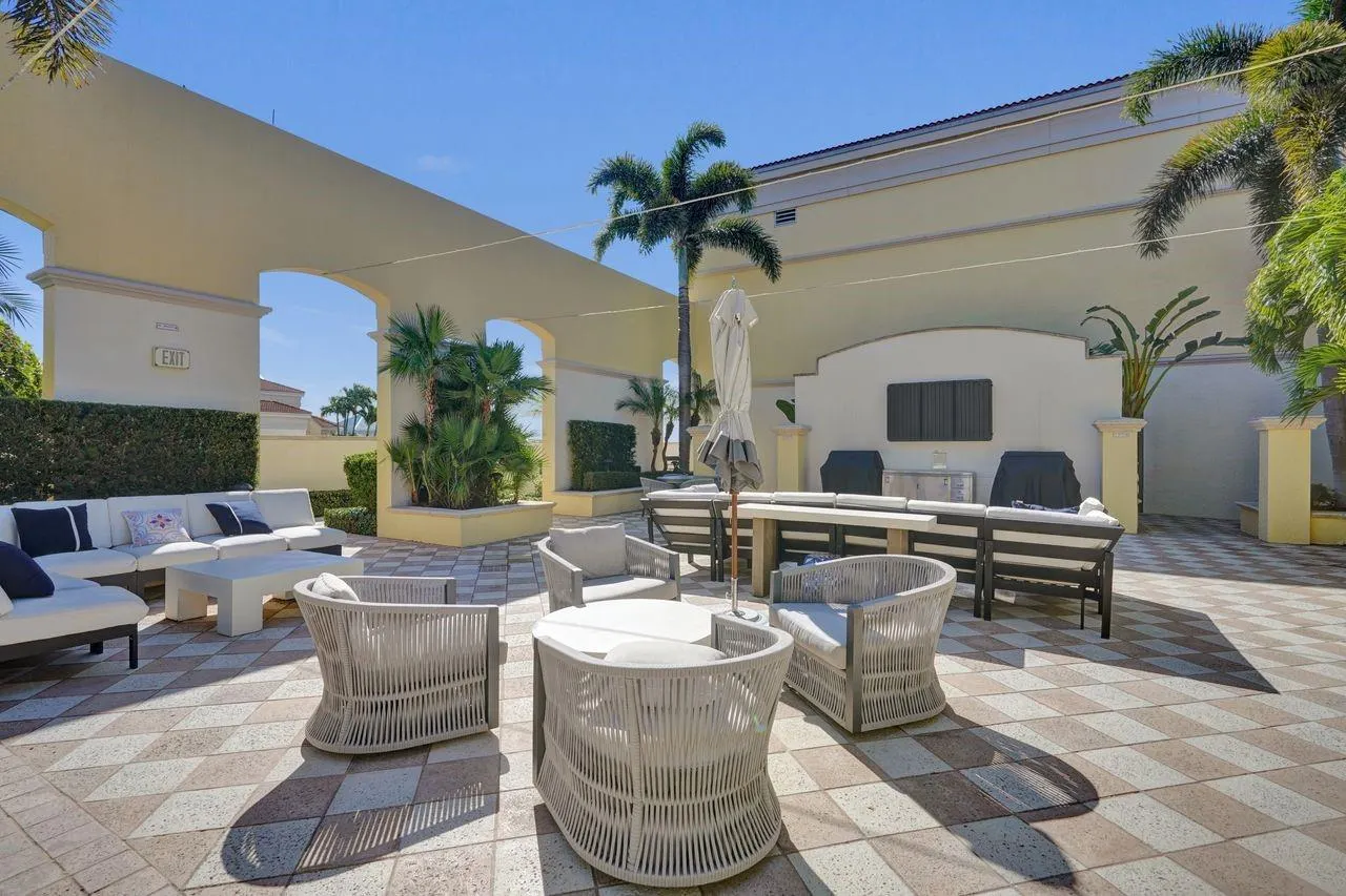 701 S Olive Avenue, #1214