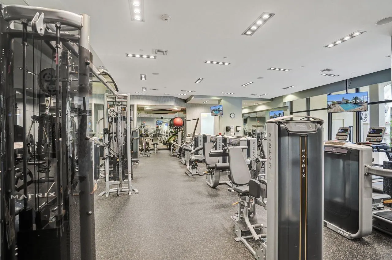 701 S Olive Avenue, #1214