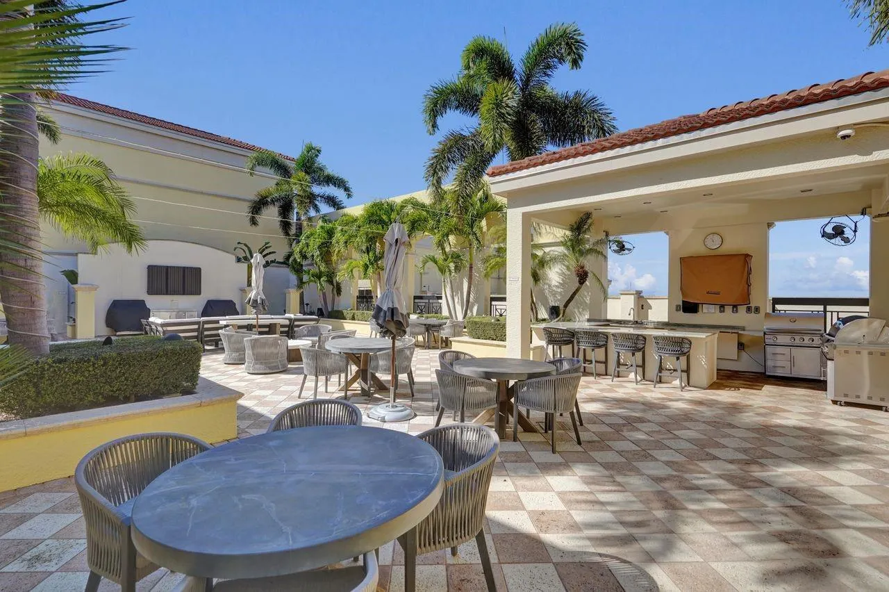 701 S Olive Avenue, #1214