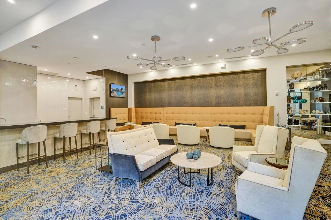 701 S Olive Avenue, #1214