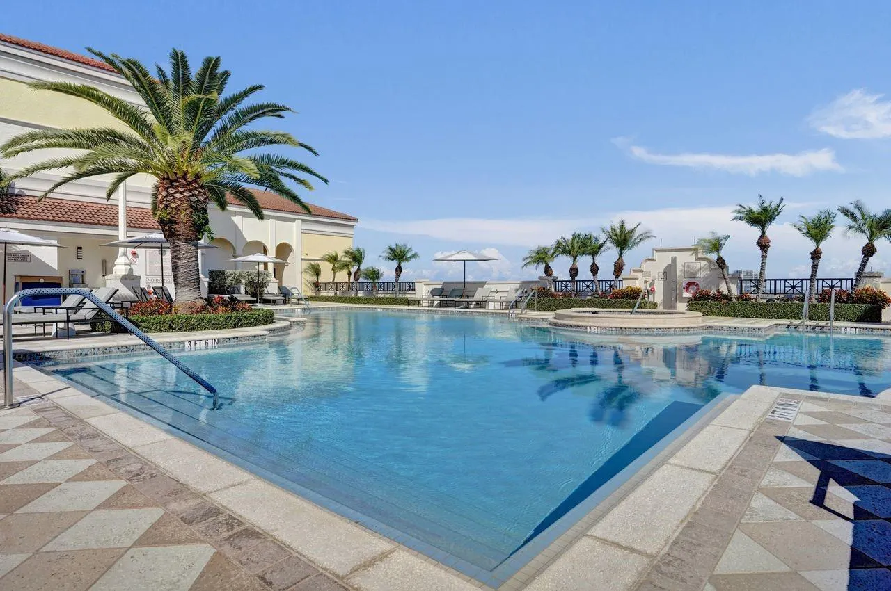 701 S Olive Avenue, #1214