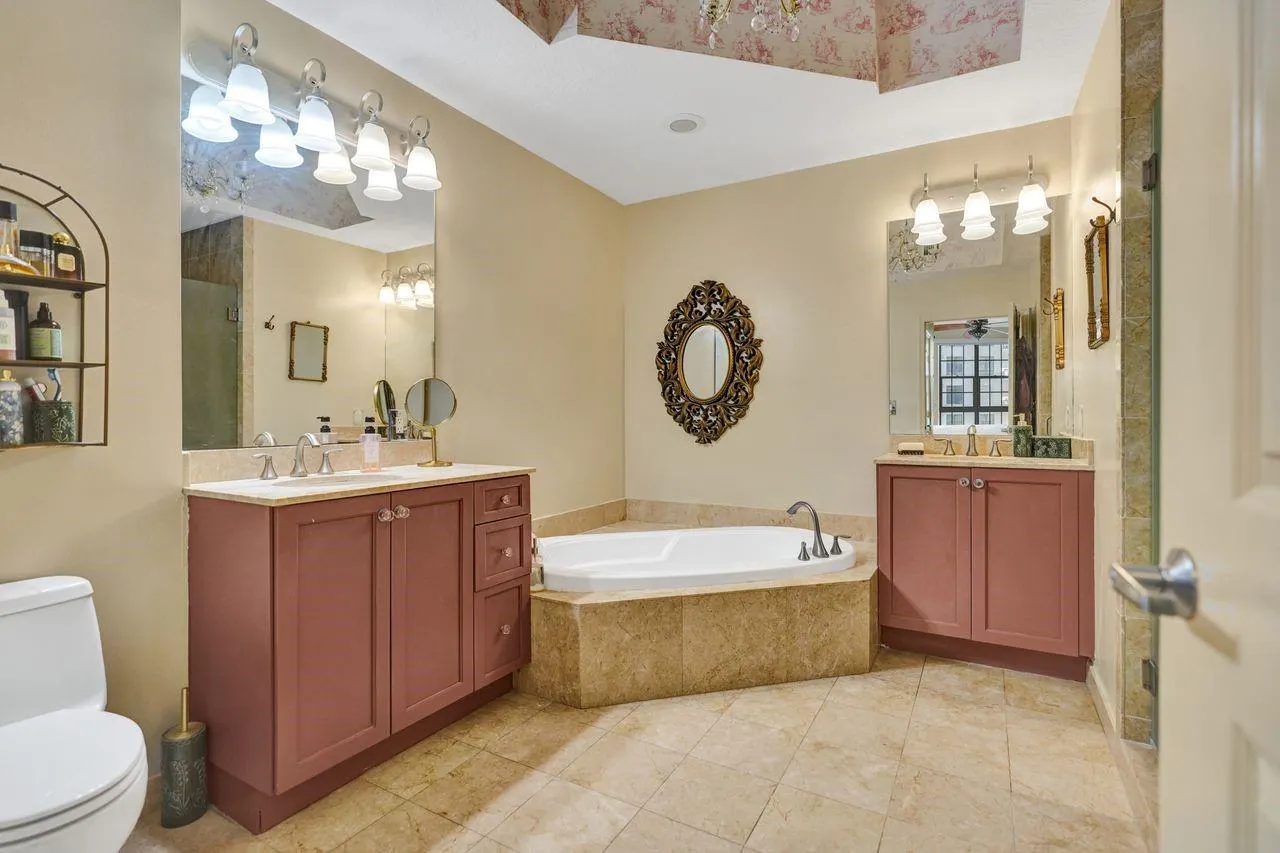 701 S Olive Avenue, #1214