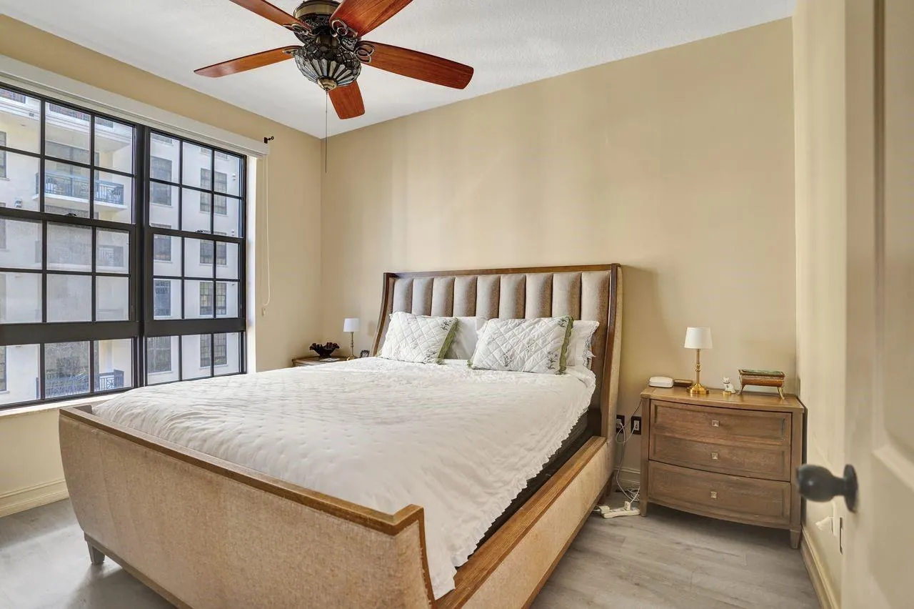 701 S Olive Avenue, #1214