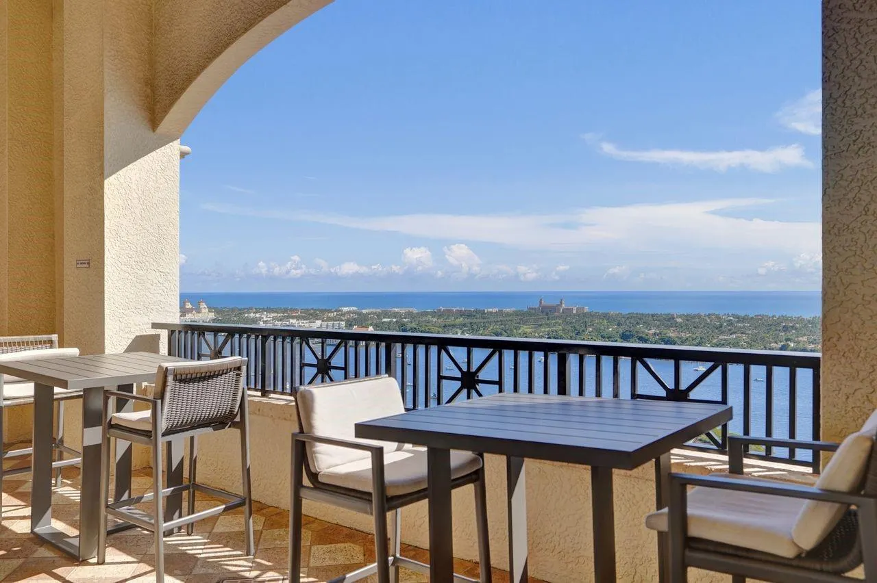 701 S Olive Avenue, #1214