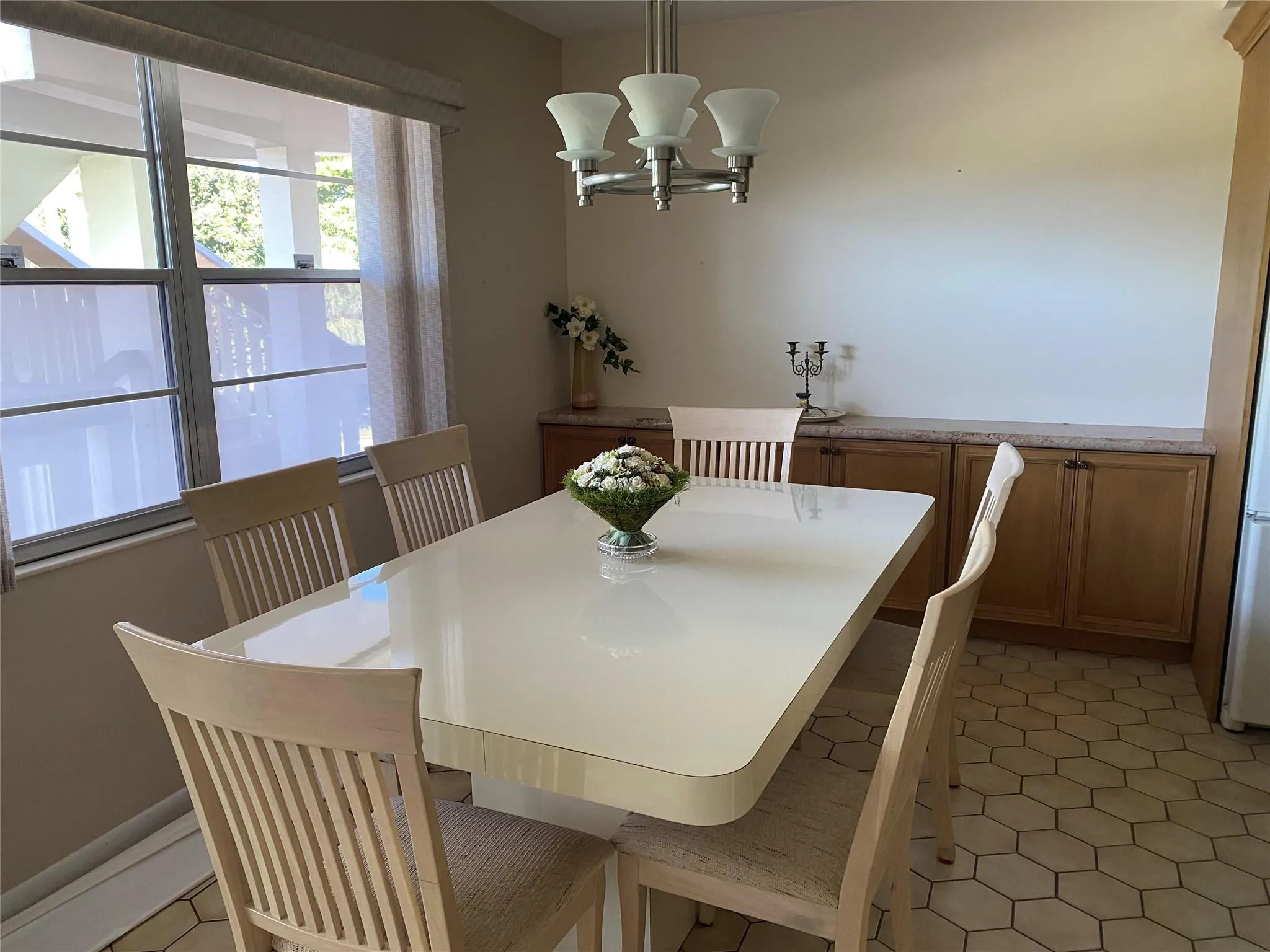 327 Richmond C, #327