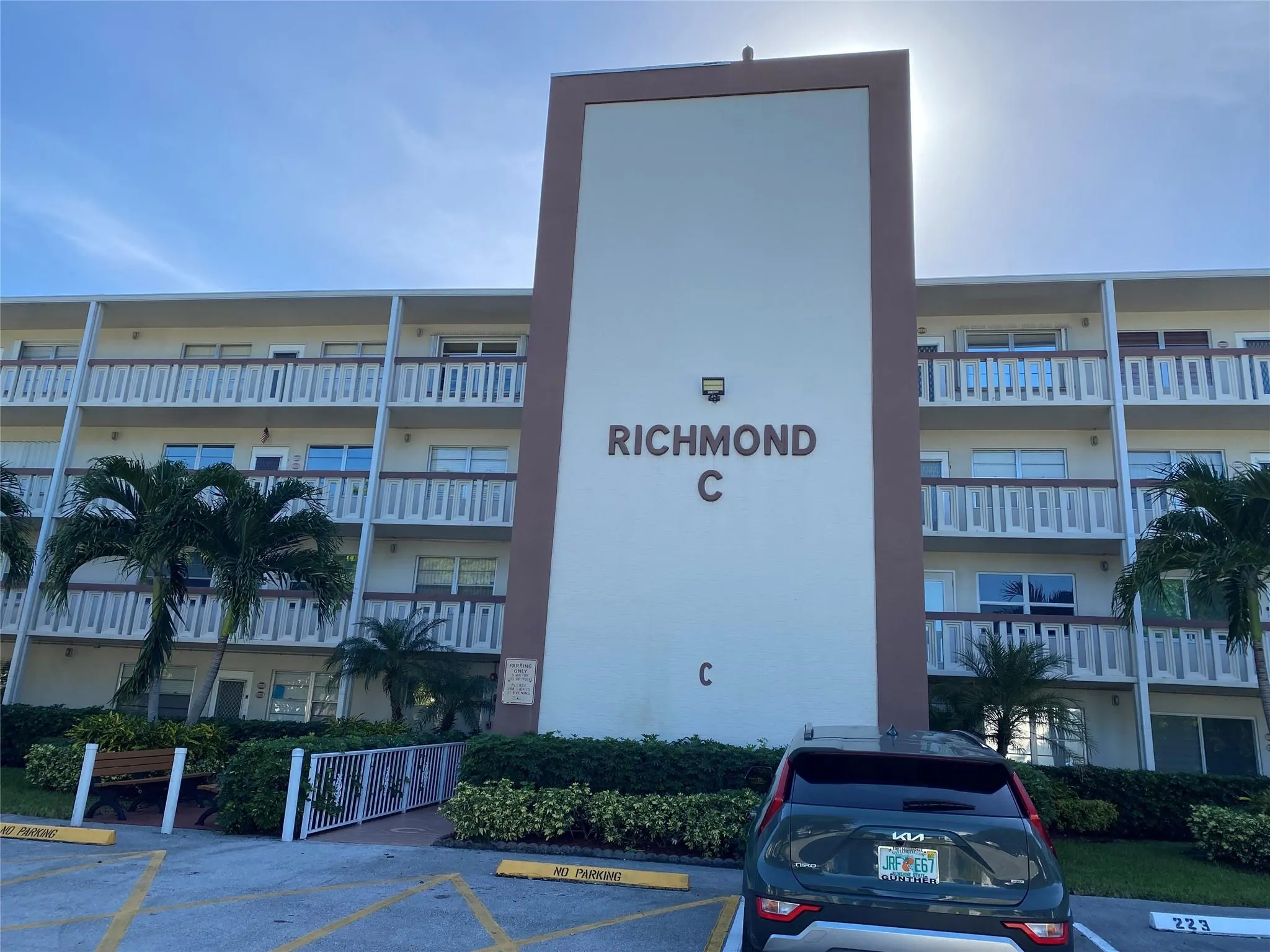 327 Richmond C, #327