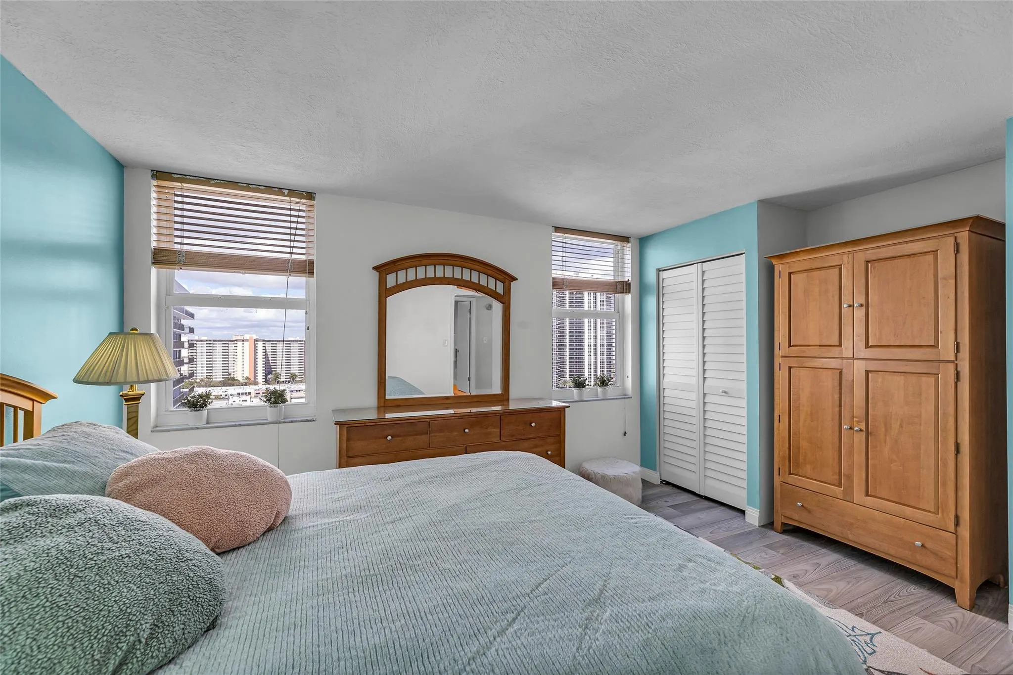 3015 N Ocean Blvd., #15F