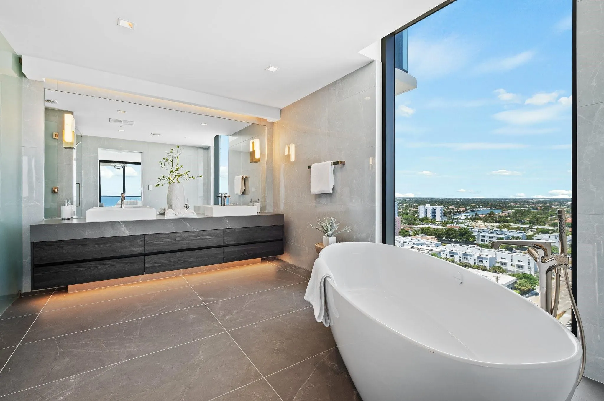 1116 N Ocean Blvd, #1606