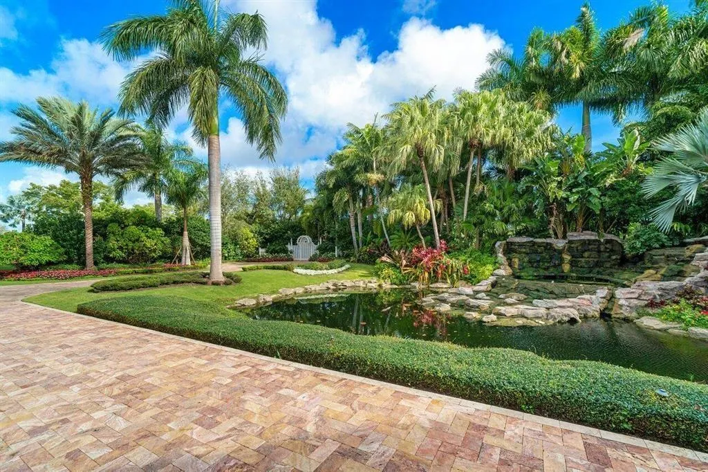 479 Deer Creek Wildwood Lane E