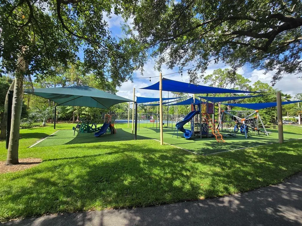 479 Deer Creek Wildwood Lane E