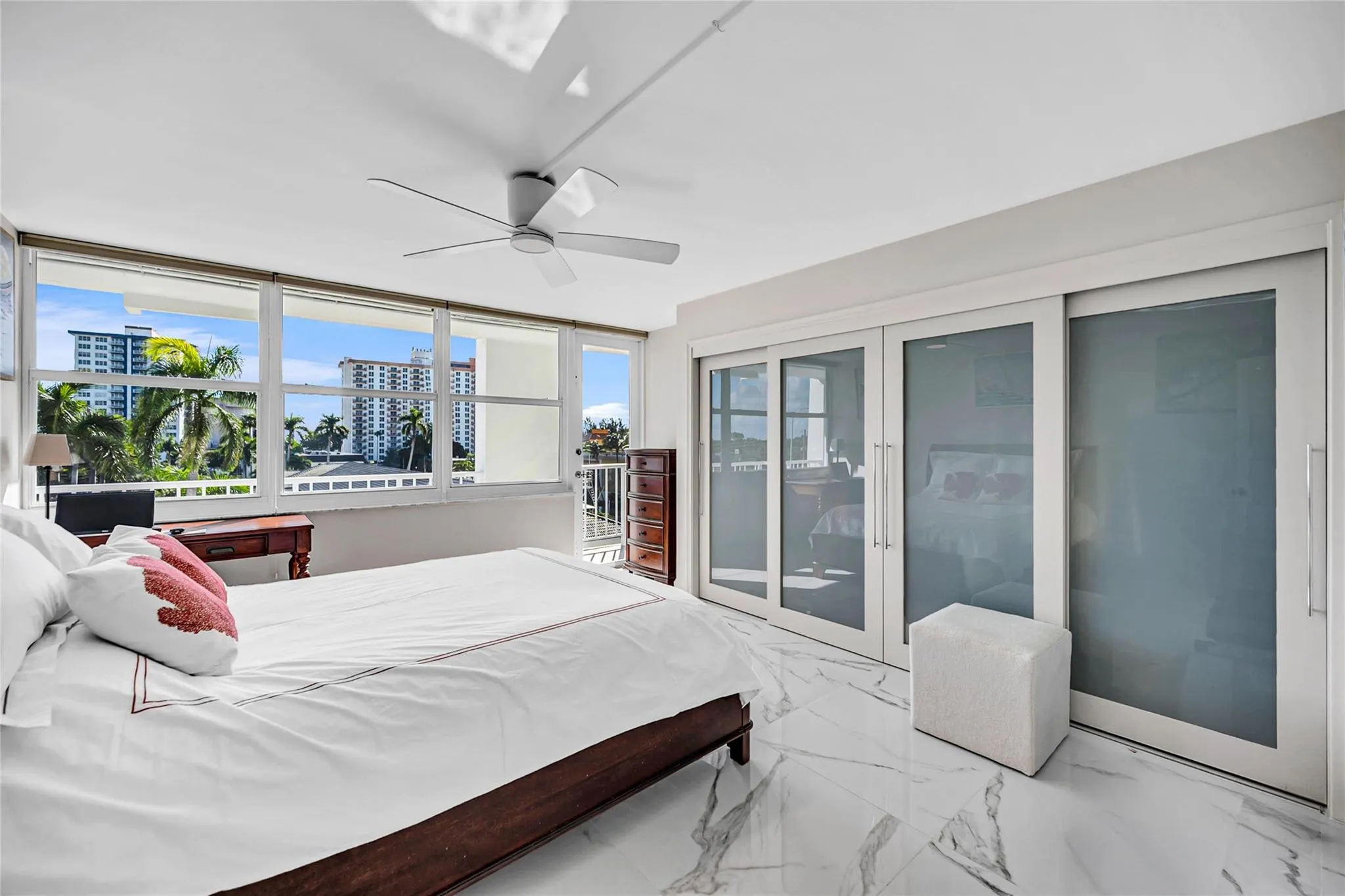 2800 E Sunrise Blvd, #5B