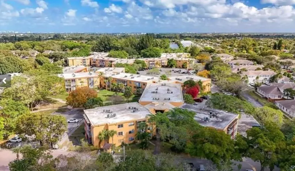 4304 NW 9th Ave, #2-3C