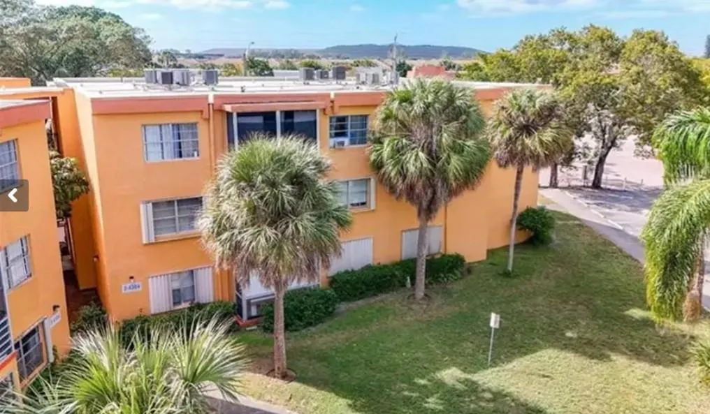 4304 NW 9th Ave, #2-3C