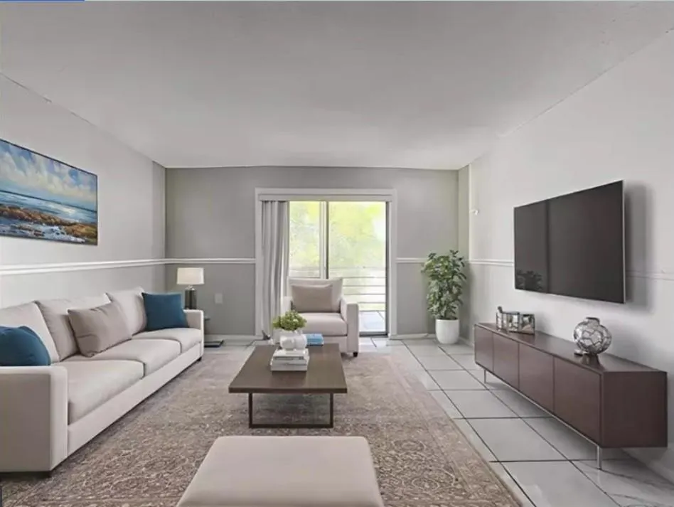 4304 NW 9th Ave, #2-3C