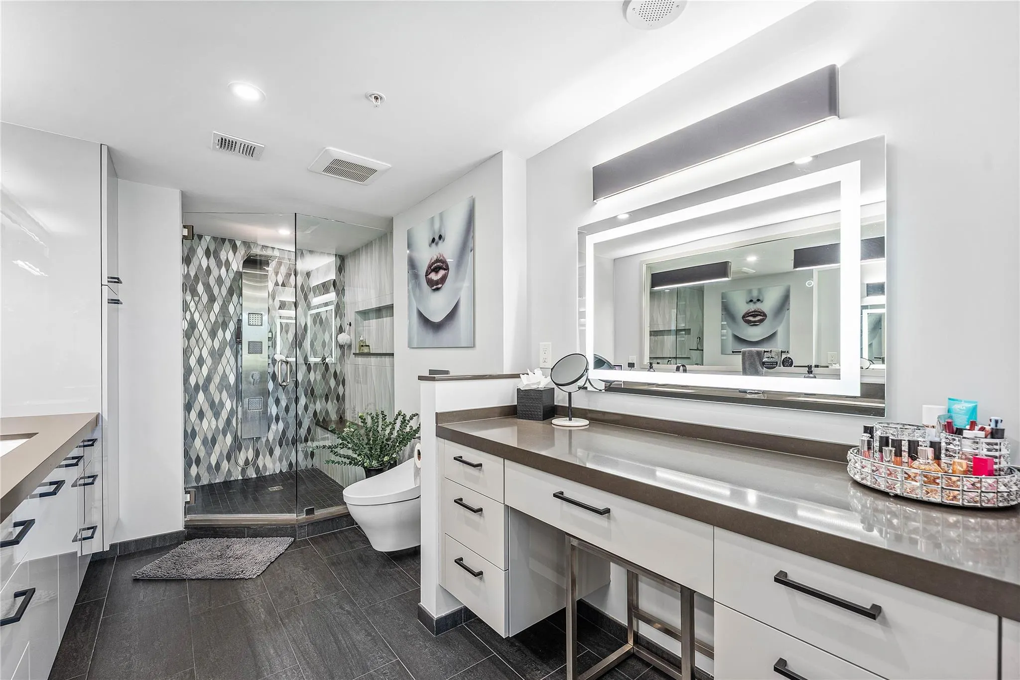 99 SE Mizner Blvd, #231